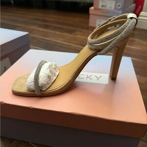 Lisa Vicky silver hotfix Women's Tan Heeled Sandals